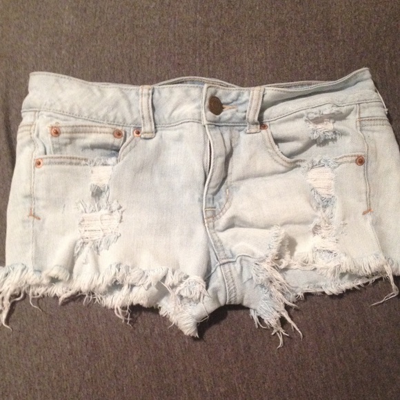 Frayed shorts BUNDLE w/ VOLCOM tee