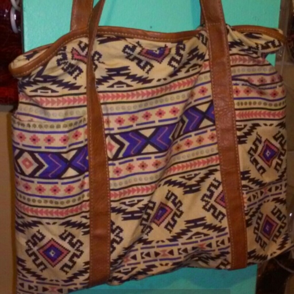 Aztec pattern purse