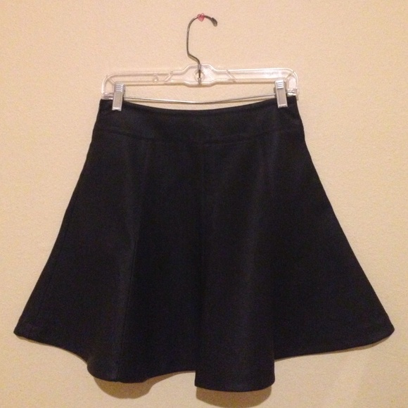 EXPRESS faux leather skirt