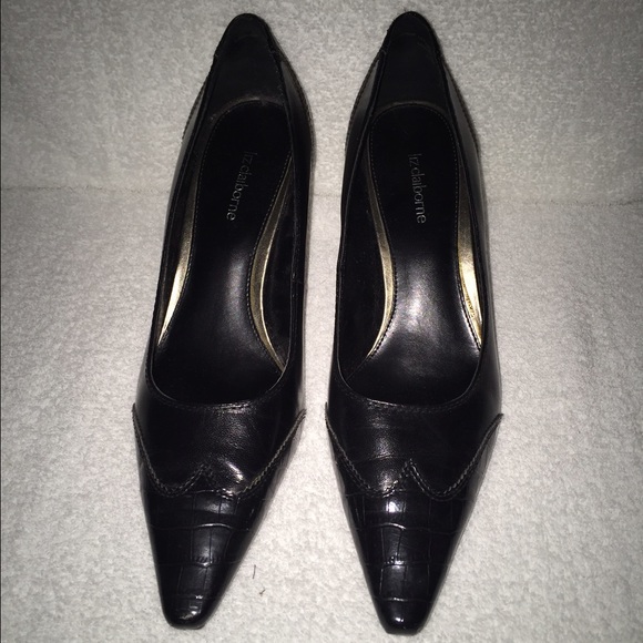 Liz Claiborne Black Leather Pumps