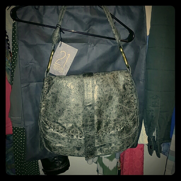 Matt & Nat Holly Hobo Bag - Picture 1 of 4