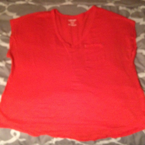 🔴SOLD🔴  Old Navy pocket v-neck