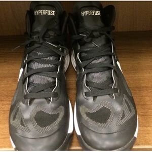 Men's Nike Black & White Hyper Fuse