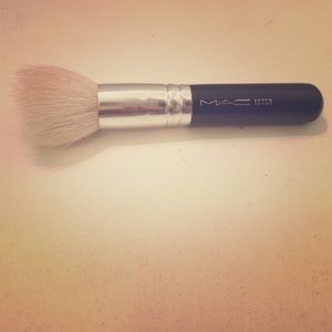 Mac Brush 💕