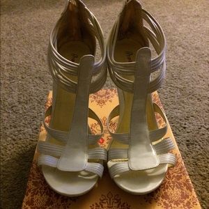 Precious: Jazz white dress heel