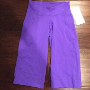 Purple cropped yoga pants