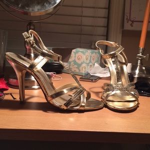 Size 6.5 heels, Unlisted