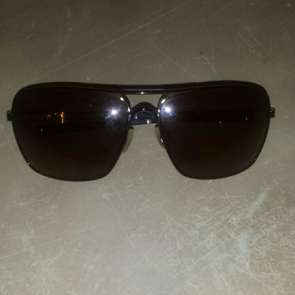 Plantiff Squared Shades