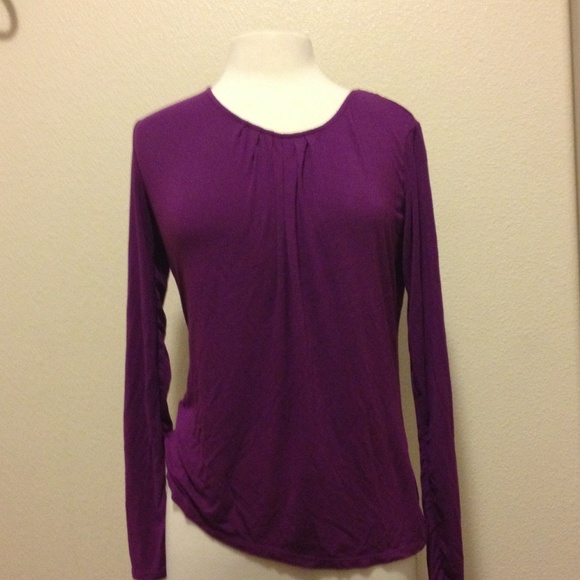Purple blouse small!! Only worn a few times - Picture 1 of 4