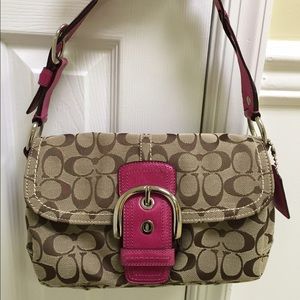 NWOT Authentic Coach SOHO Signature pocket bag