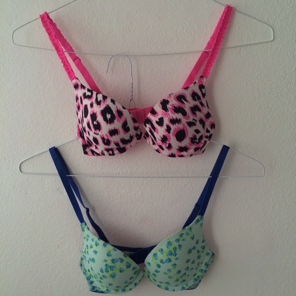 Victoria's Secret PINK push-up bras