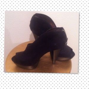 Black Bakers booties❤️❤️