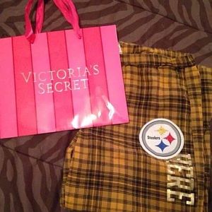 Never worn steelers VS pjs