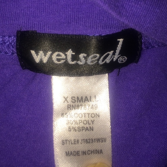 v neck - Picture 2 of 2