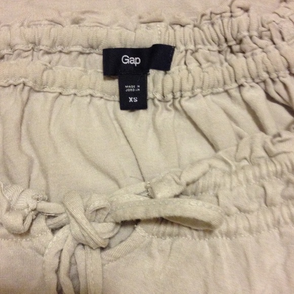 Gap xs grey top, very soft !! - Picture 3 of 4