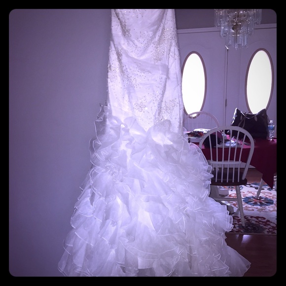 Wedding dress