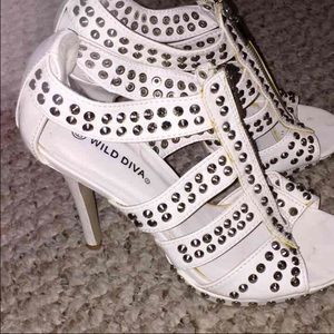 Beautifu Wild Diva heels