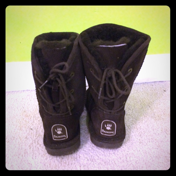 Brown bear paw boots