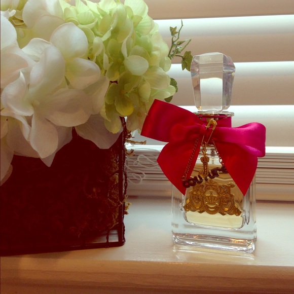 Juicy Couture Perfume