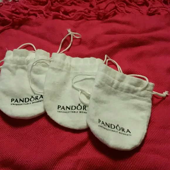 Dust jewelry bags (3)