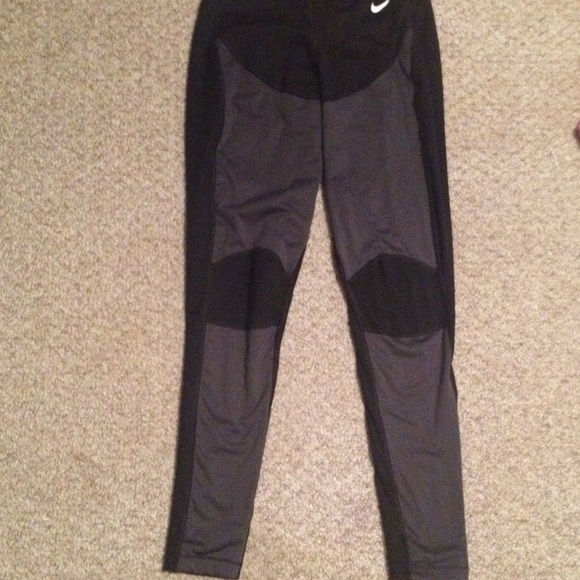 *SOLD* Nike leggings small - Picture 3 of 4