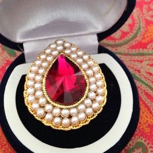 ✨REDUCED✨Magnificent Pearl & kundan cocktail ring