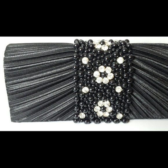 Purse - Picture 2 of 3