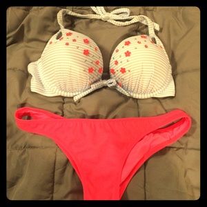 Bombshell bikini top