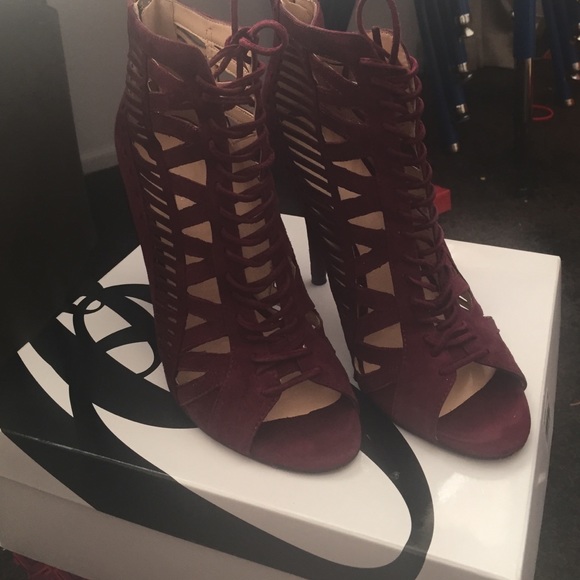 Woman shoes