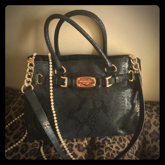 MICHAEL Michael Kors Handbags - 🎉HP 1/5🎉 Gorgeous Michael Kors Hamilton!
