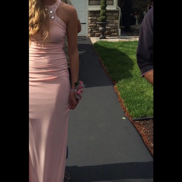 Light pink prom dress! $70 on mer-car-i