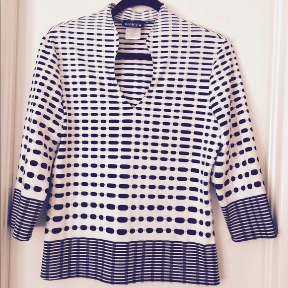 Beautiful Libra Blouse - Picture 3 of 4