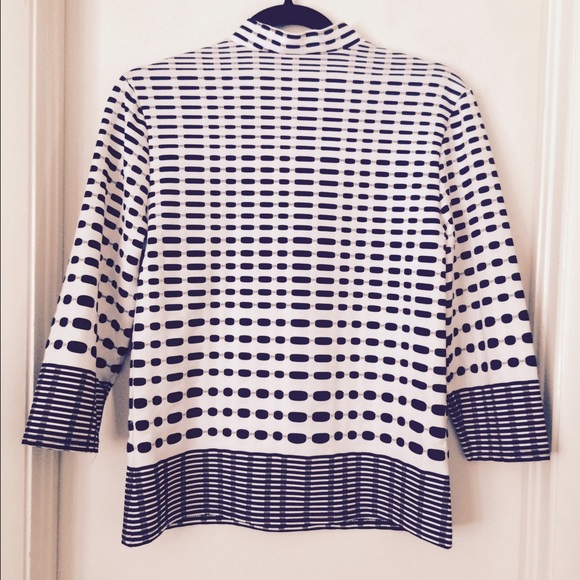 Beautiful Libra Blouse - Picture 4 of 4