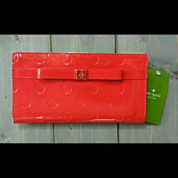 **TRADED** Kate Spade Wallet