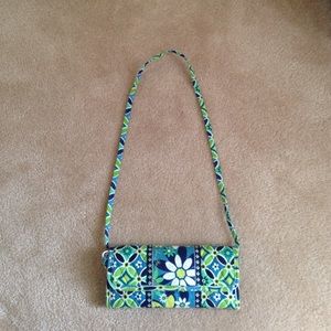 Vera Bradley Wallet Clutch in Daisy Daisy