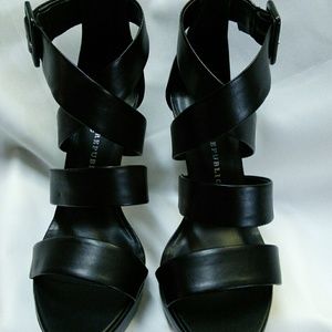 "HOLD for Calliebmarie" Sexy black heels