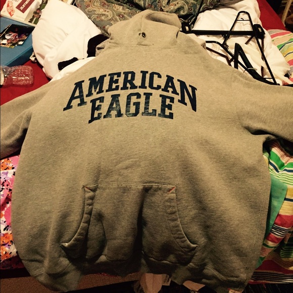 Men's American Eagle sweatshirt