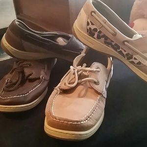 2 pairs of sperrys top siders!