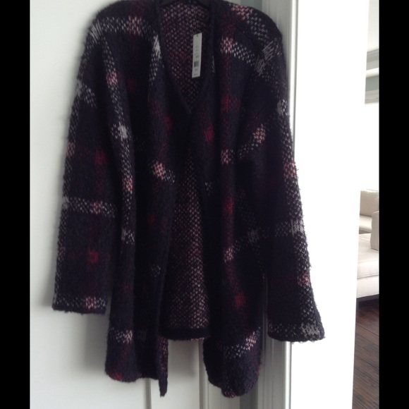 SOLD 🍒Theory Darcian black plaid sweater jacket
