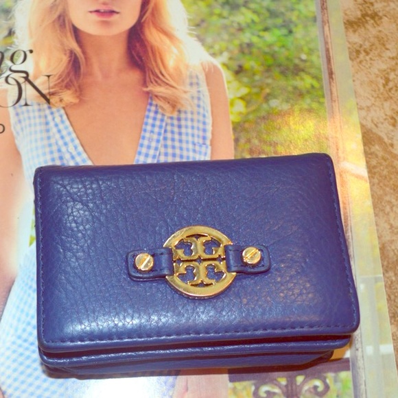 Tory Burch Clutches & Wallets - FLASH SALE! Authentic tory burch leather wallet