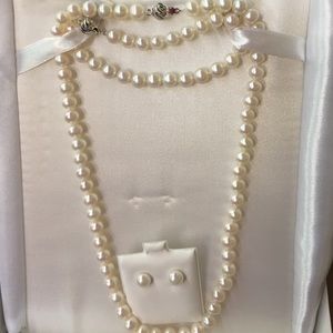 Freshwater pearls