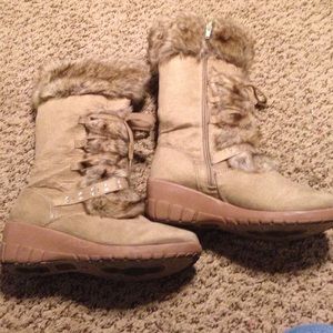 Zip up fur boots