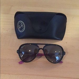 Ray Ban polarized aviator style sunglasses!