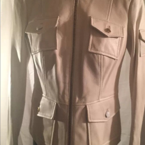 🚫🚫🚫Sold🚫🚫🚫Tori Burch NWT JACKET