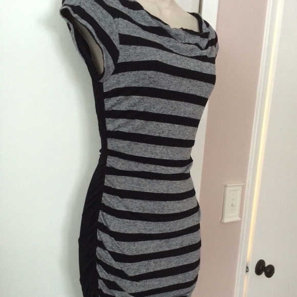 💕Remain Adorable black/grey stretch dress. NWT💕 - Picture 2 of 3