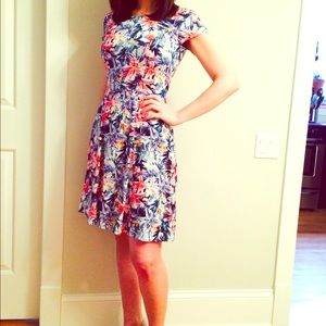 SALE 3/5-3/7🌟 Floral A-Line! 🌷🌷H&M