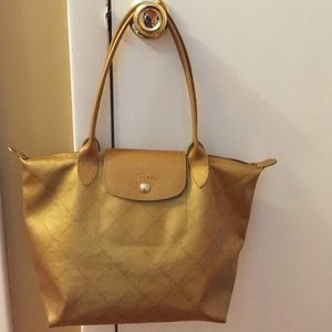 LM metal shoulder tote bag GOLD