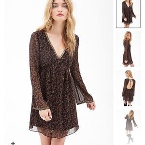 Bell-sleeved floral dress