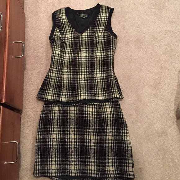 2 piece skirt and top by BCBG size 4 fitted