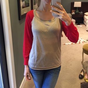 🚫sold🚫Super soft taupe and red sweater